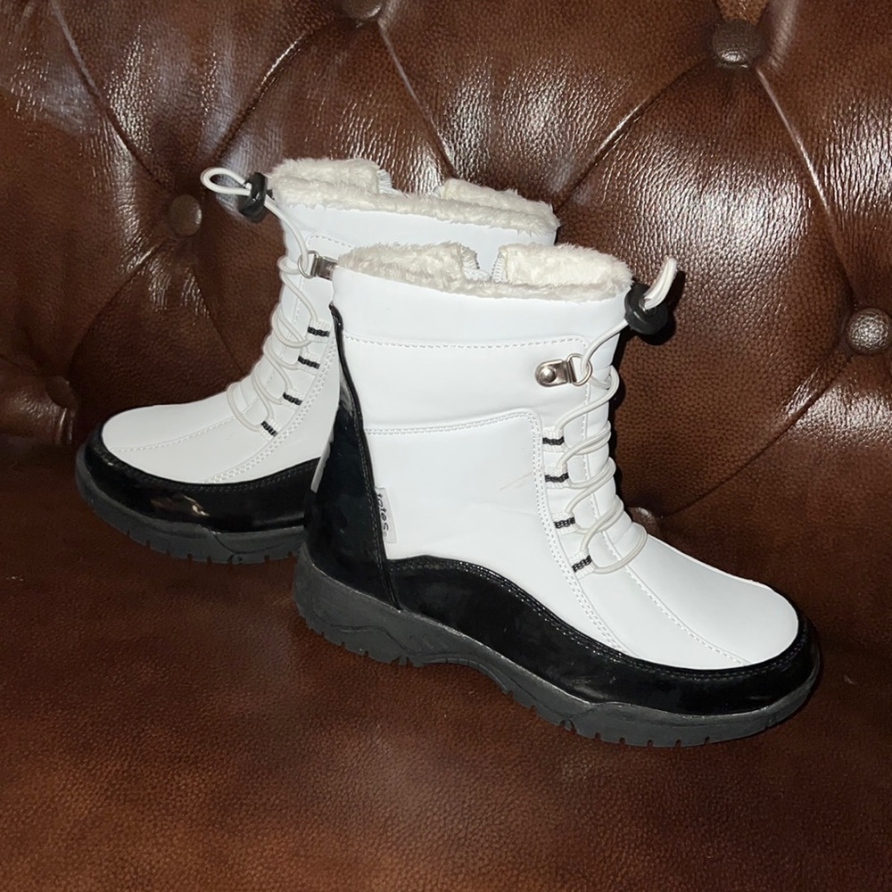 TOTES  - size 6M